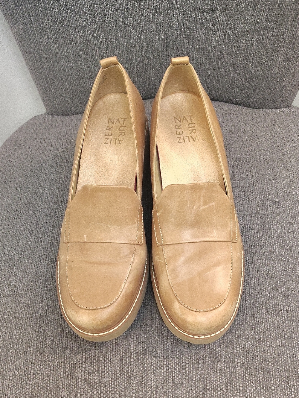 Naturalizer Women's Tan Suede Slip-On Loafers